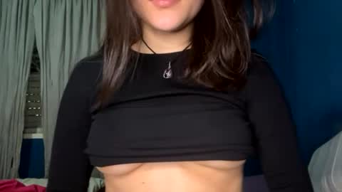 kikilove15 online show from June 25, 2026, 2:11 am
