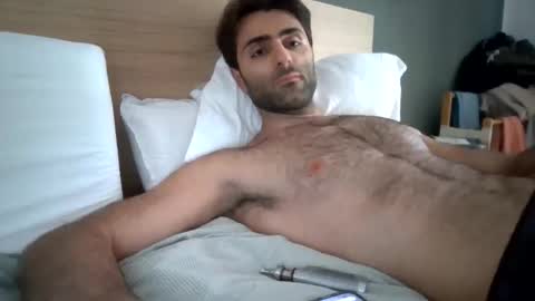 kikkus01 online show from May 21, 2026, 3:19 pm