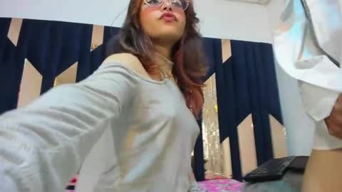 kikyoanddrey online show from May 2, 2026, 3:39 pm