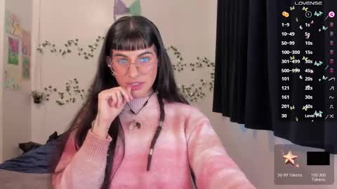 Bella online show from April 20, 2026, 10:00 pm