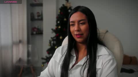 Alejandra  online show from December 27, 2024, 9:22 pm
