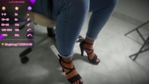 Alejandra  online show from February 13, 2025, 1:19 am