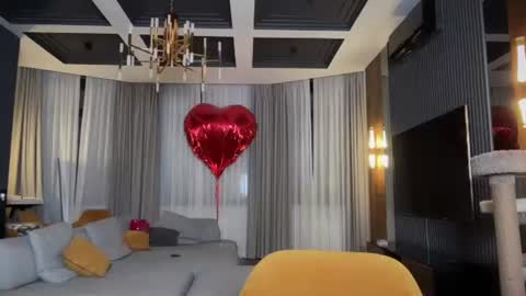Killer Tits online show from June 10, 2026, 9:35 pm