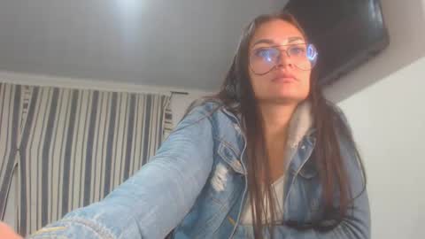 killey online show from November 1, 2025, 3:52 am