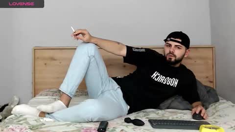 killianvane online show from October 7, 2025, 5:32 pm