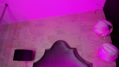 cherry  online show from May 6, 2026, 3:24 am
