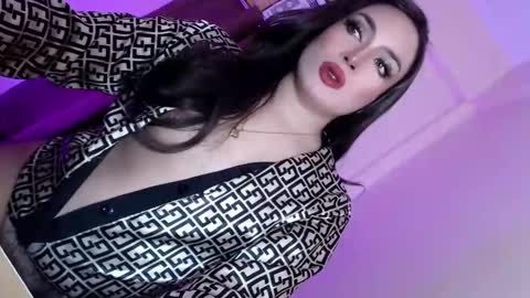 kim_aero online show from October 21, 2025, 2:40 pm