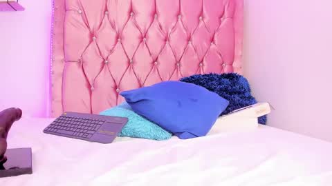 Snapshot of kim_baker1 chatting on March 11, 2025, 10:53 pm kim online show from March 11, 2025, 10:53 pm