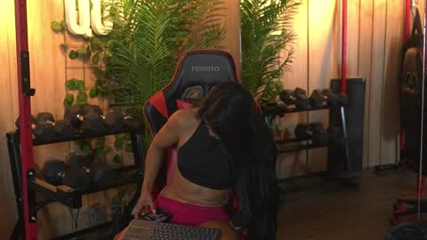 Kim online show from November 4, 2025, 12:59 pm