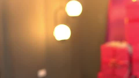 Kim online show from December 3, 2025, 12:58 pm