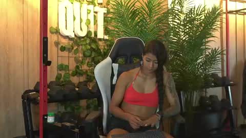 Kim online show from May 5, 2026, 1:19 pm