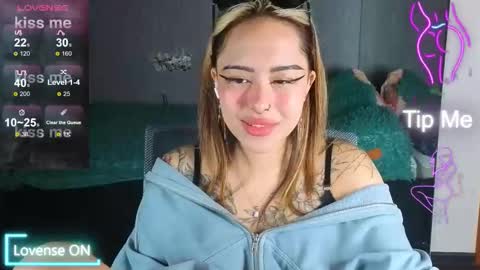 Kim online show from October 5, 2025, 5:17 am