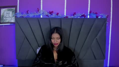 kim  online show from December 29, 2024, 10:03 pm