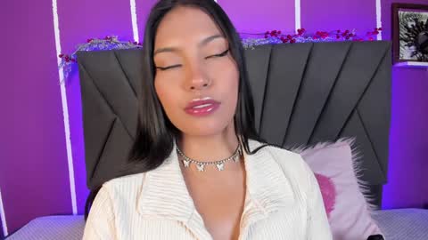 kim  online show from January 5, 2025, 8:52 pm