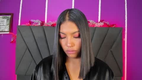 kim  online show from February 2, 2025, 1:45 am