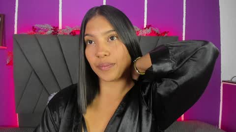 kim  online show from February 6, 2025, 11:15 pm
