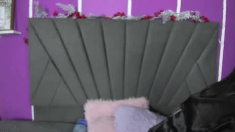 kim  online show from March 3, 2025, 1:53 am