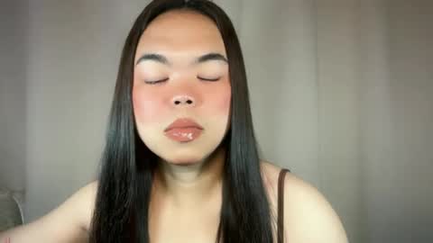 Snapshot of kim_kyile chatting on December 14, 2025, 5:46 am KYLIE online show from December 14, 2025, 5:46 am