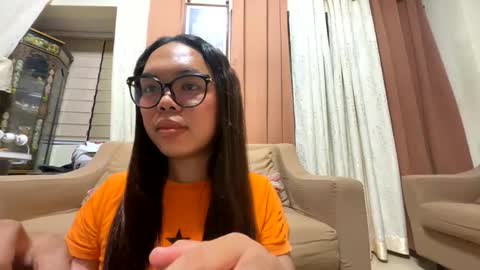 Snapshot of kim_kyile chatting on April 18, 2026, 5:39 pm KYLIE online show from April 18, 2026, 5:39 pm