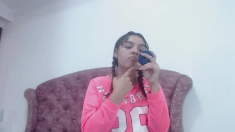 Snapshot of kim_lennon chatting on February 13, 2025, 7:10 pm K I M online show from February 13, 2025, 7:10 pm