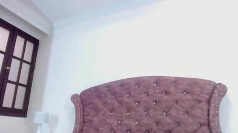 Snapshot of kim_lennon chatting on February 18, 2025, 2:38 pm K I M online show from February 18, 2025, 2:38 pm