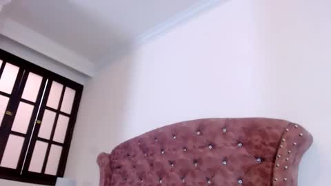 Snapshot of kim_lennon chatting on February 24, 2025, 1:10 pm K I M online show from February 24, 2025, 1:10 pm