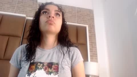 Snapshot of kim_lennon chatting on February 27, 2025, 2:00 pm K I M online show from February 27, 2025, 2:00 pm