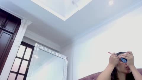 Snapshot of kim_lennon chatting on March 5, 2025, 1:06 pm K I M online show from March 5, 2025, 1:06 pm