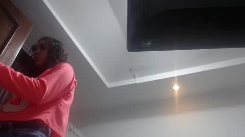 Snapshot of kim_lennon chatting on March 8, 2025, 1:03 pm K I M online show from March 8, 2025, 1:03 pm