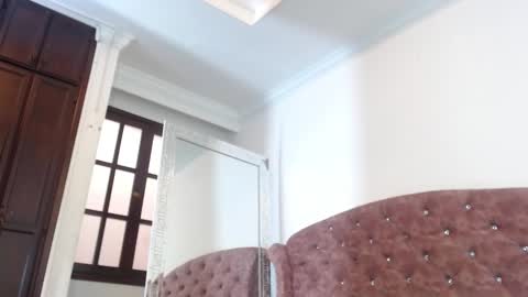 Snapshot of kim_lennon chatting on March 10, 2025, 12:48 pm K I M online show from March 10, 2025, 12:48 pm