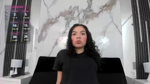 Snapshot of kim_lennon chatting on September 11, 2025, 12:49 pm K I M online show from September 11, 2025, 12:49 pm