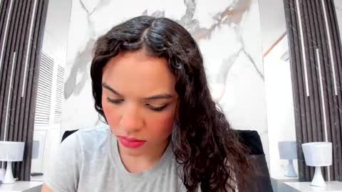 Snapshot of kim_lennon chatting on September 27, 2025, 2:22 pm K I M online show from September 27, 2025, 2:22 pm