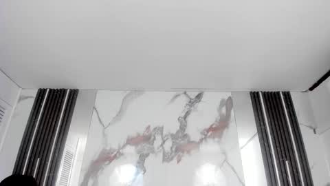 Snapshot of kim_lennon chatting on October 18, 2025, 1:01 pm K I M online show from October 18, 2025, 1:01 pm