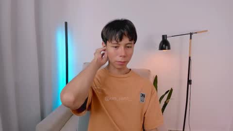 Kim Lian online show from February 1, 2026, 1:53 pm