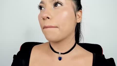 kim_mouth17 online show from June 26, 2026, 4:50 am