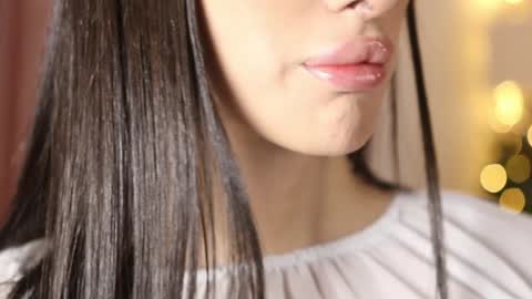 Kim Oberlin online show from December 18, 2024, 10:51 am