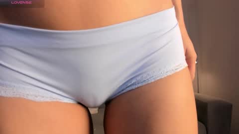 Kim online show from December 22, 2025, 2:25 pm