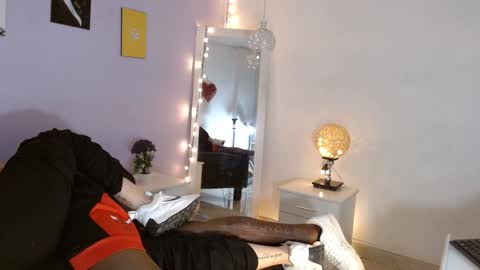 Kim  Yuk online show from January 21, 2025, 8:32 pm