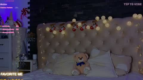 Kimberly online show from December 5, 2024, 1:14 am