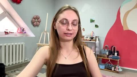 kimberlipalmios online show from March 31, 2026, 6:03 am