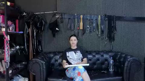 Snapshot of kimberly_swan_ chatting on October 21, 2025, 5:35 pm  KIMBERLY SWAN  online show from October 21, 2025, 5:35 pm
