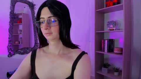 Snapshot of kimberly_thonson chatting on November 15, 2025, 3:30 pm kimberly_thonson online show from November 15, 2025, 3:30 pm