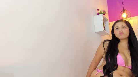 Snapshot of kimberly_xoxo_3 chatting on February 13, 2026, 3:57 am online show from February 13, 2026, 3:57 am