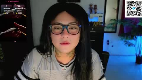 Kimberly Polizzi     online show from November 13, 2025, 10:52 pm