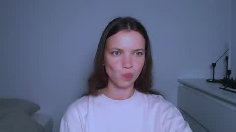 Kimberly online show from June 17, 2026, 6:42 pm