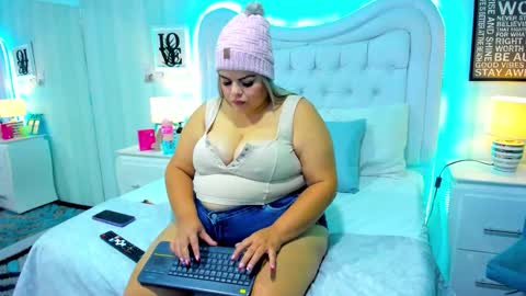 KimBrooks online show from September 19, 2025, 11:00 am