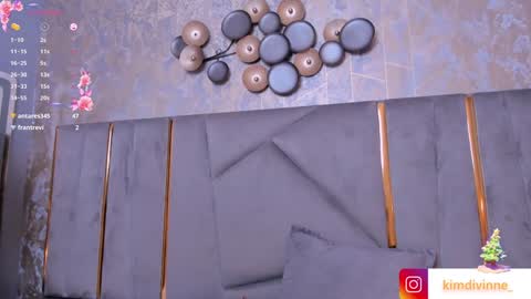 Snapshot of kimdevinne chatting on December 11, 2024, 5:43 am KIM online show from December 11, 2024, 5:43 am