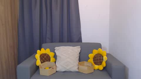 Kim 3 online show from February 2, 2026, 6:12 am