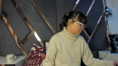 Kimy online show from May 8, 2026, 2:22 pm