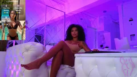 Kim online show from November 18, 2025, 10:52 am